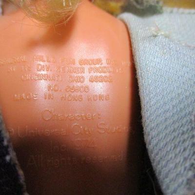 Lot 189 - Barbie & Ken Dolls & Toys - Storage Case & Cloths 