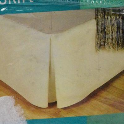 Tailored Bed Skirt, King Size, Tan, Open Package - New