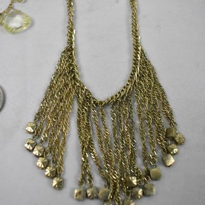5 pc Costume Jewelry: 4 Necklaces & 1 Bracelet