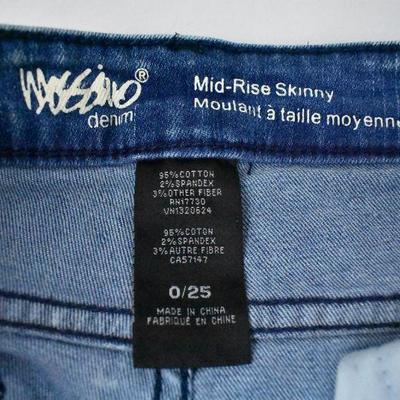 Mid-Rise Skinny Jeans Distressed, by Mossimo size 0/25