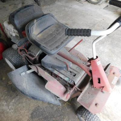 Snapper Riding Mower with 10 HP Briggs and Stratton Motor
