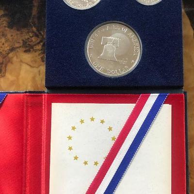 Lot # 1 1776-1976 U.S. Bicentennial 3-Coin Silver Proof Set – $1 , 50C & 25C (w/Coin Folder) 