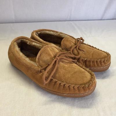 Lot 139 - Large Lined Footwear Collection