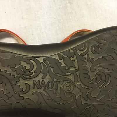 Lot 142 - Naot Sandles