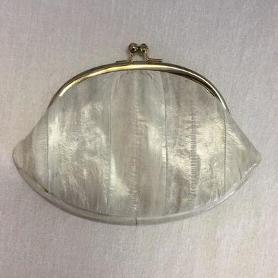  Lot 144 - Ladies Formal Accessories 