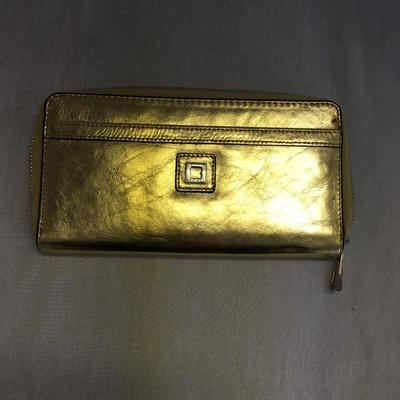  Lot 144 - Ladies Formal Accessories 
