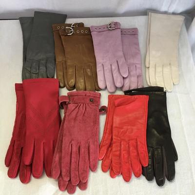  Lot 145 - Ladies Winter Scarves & More