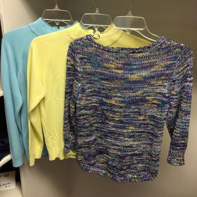  Lot 147 - Drapers & Damonâ€™s Clothing