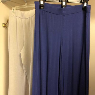 Lot 150- Ladies Name Brand Clothing