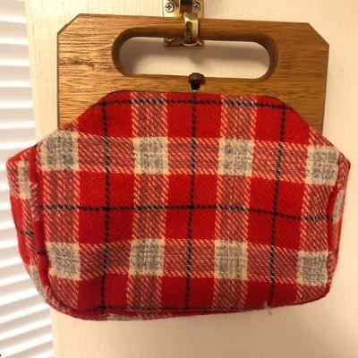Lot 154- Purses & Wallets