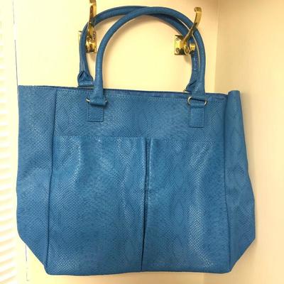 Lot 154- Purses & Wallets