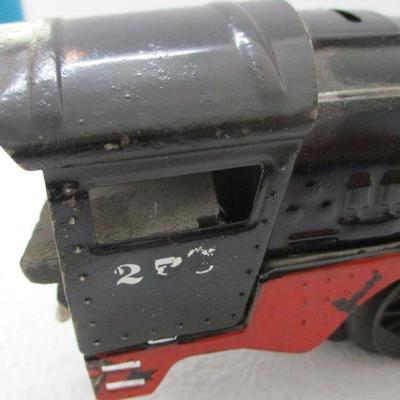 Lot 191 - Lionel Metal Train Engine