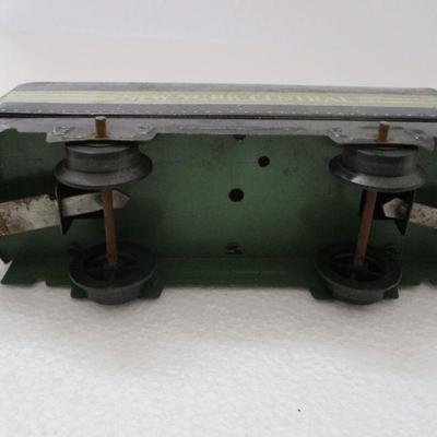 Lot 192 - Lionel Scout Tender & New York Central - Train Cars