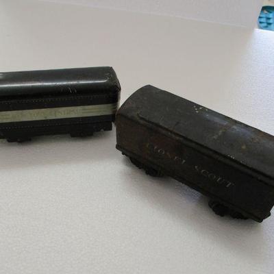 Lot 192 - Lionel Scout Tender & New York Central - Train Cars