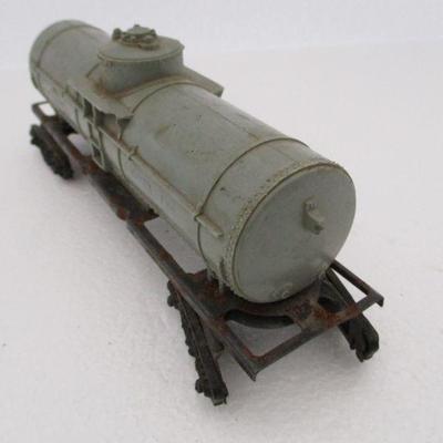 Lot 194 - Lionel Lines Sunoco Tank Cars