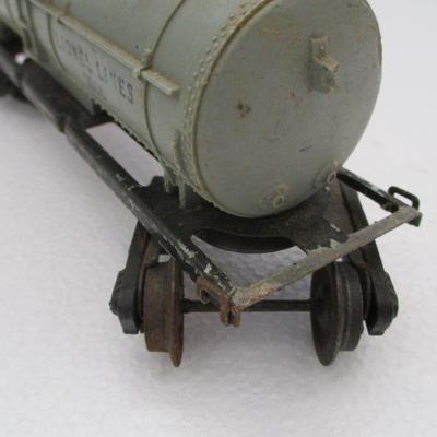 Lot 194 - Lionel Lines Sunoco Tank Cars