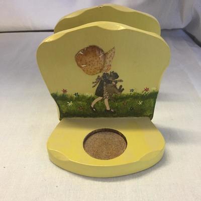 Lot 166 - Decoupage Decor