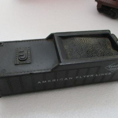 Lot 197 - Random Train Cars & Parts