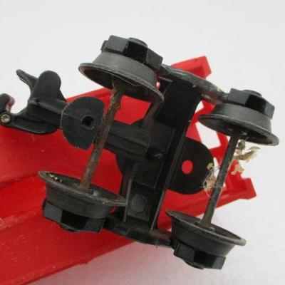 Lot 197 - Random Train Cars & Parts