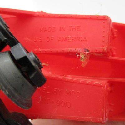 Lot 197 - Random Train Cars & Parts