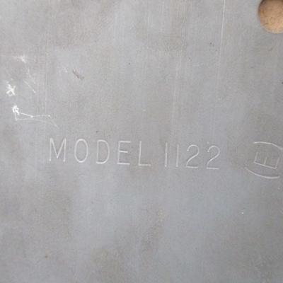 Lot 199 - Model 1122 Train Switches