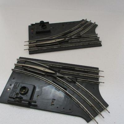 Lot 199 - Model 1122 Train Switches