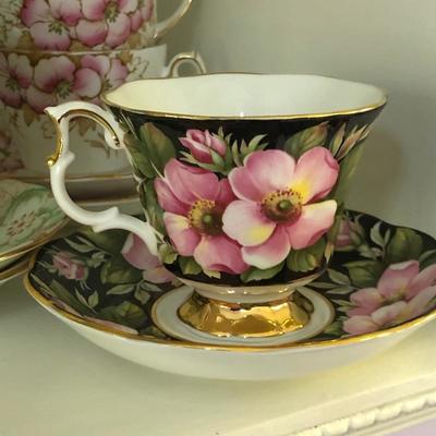 Lot 172- Tea Cup Sets