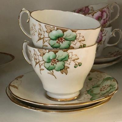 Lot 172- Tea Cup Sets