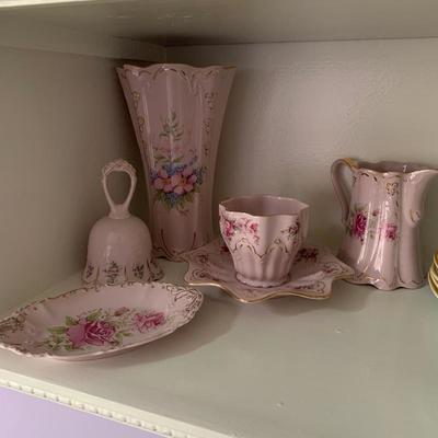 Lot 172- Tea Cup Sets