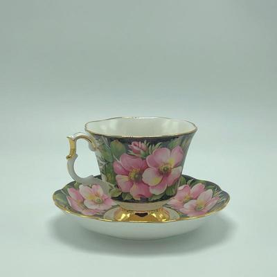 Lot 172- Tea Cup Sets