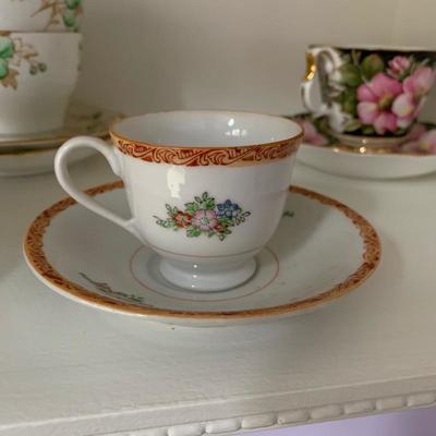 Lot 172- Tea Cup Sets