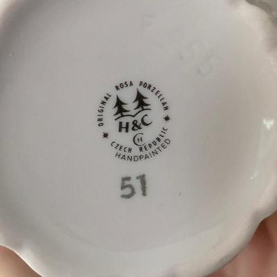 Lot 172- Tea Cup Sets