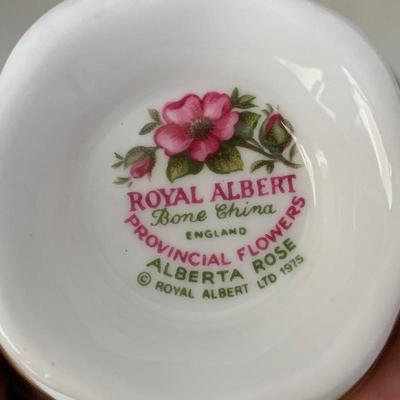 Lot 172- Tea Cup Sets