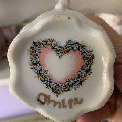 Lot 173- Newer China