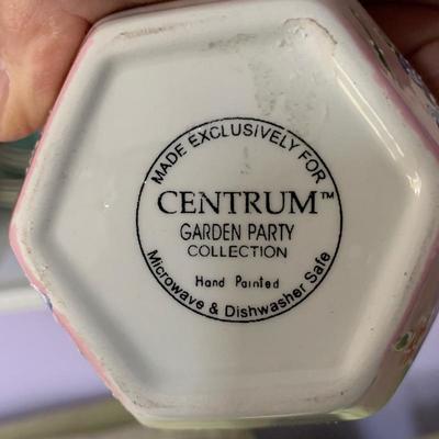 Lot 173- Newer China