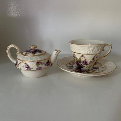Lot 173- Newer China