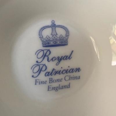 Lot 173- Newer China