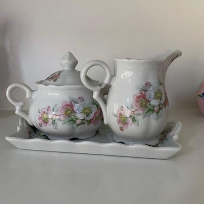 Lot 173- Newer China