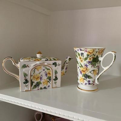 Lot 173- Newer China