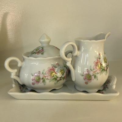Lot 173- Newer China