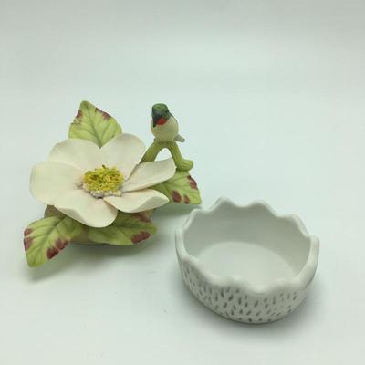 Lot 183 - Hummingbird Collection 