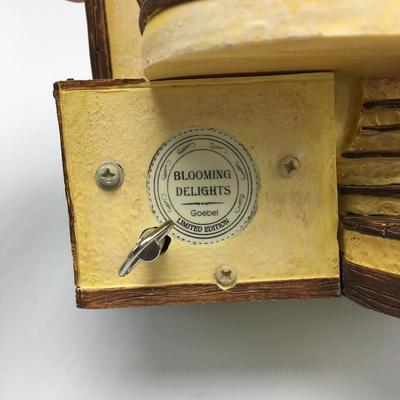 Lot 186 - Trio of Music Boxes