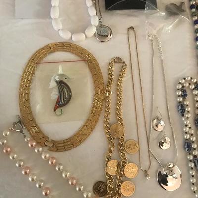 Lot # 97 Costume Jewelry Lot 