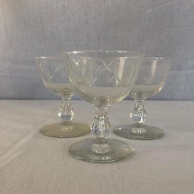 Lot 191- Etched Glass