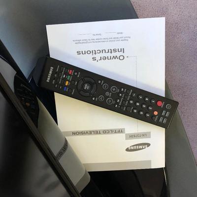 Lot 192- 36" Samsung TV & Stand