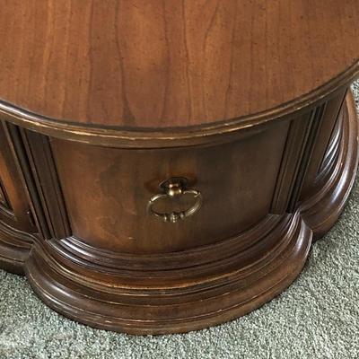 Lot 202 - End Table & Lamp