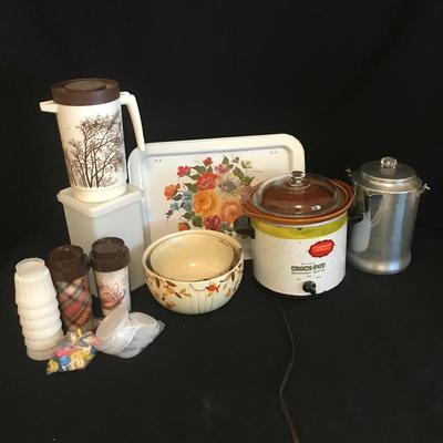Lot 203 - Vintage Hallâ€™s Stoneware and More!