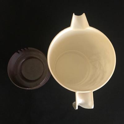 Lot 203 - Vintage Hallâ€™s Stoneware and More!