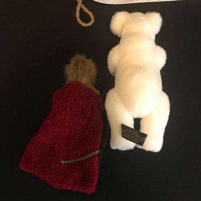 Lot 204 - The Boyds Collection Christmas Bears and Other Animals