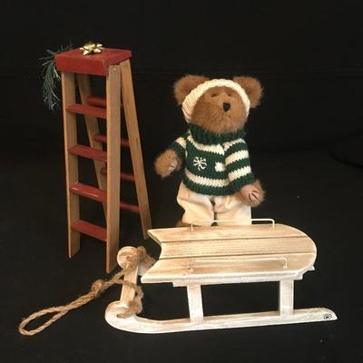 Lot 204 - The Boyds Collection Christmas Bears and Other Animals
